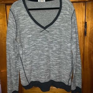Aeropostale long sleeve knit T size L